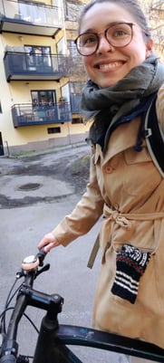 Web developer Karen is also using her bike to get around. A great action for the climate. 